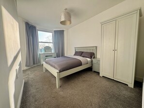 1 bedroom, iron/ironing board, free WiFi, bed sheets - Classic Style London Apartment - Zone 2 (London)