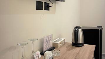 Comfort Double Room, Courtyard View | Interior