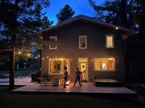 Exterior - Spacious Modern Light Filled Oasis (Charlevoix)
