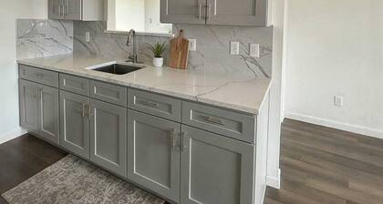 Austin Living at Picnic Dr , Modern, Private & Bright