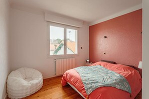 Room - Beautiful, bright apartment near shops (BIARRITZ)
