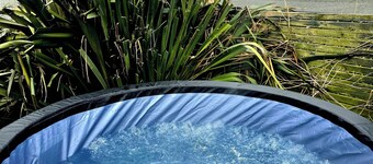 Butterlump Cottage - coastal cottage next to the beach with private hot-tub.