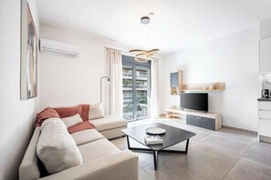Living area - Athenean Modern Escape near Marina Flisvos-c1 (Paleo Faliro)