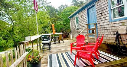 Less than 2 miles to either Bayside or Ocean side beaches