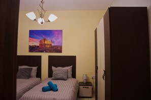 2 Schlafzimmer, Bügeleisen/Bügelbrett, Internetzugang, Bettwäsche