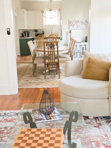 Parkside Haven, Spacious 4-bed-3-bath, Newly renovated,Private back yard,Laundry