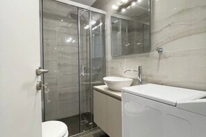 Shower, hair dryer, soap - Athenean Modern Escape near Marina Flisvos-E1 (Paleo Faliro)