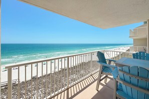 Outdoor dining - Sandy Key 732 | Spacious Beachfront Condo | Pools, Hot Tub & Tennis | My Beach Getaways (Pensacola)