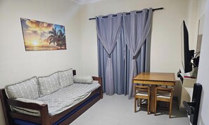 2 bedrooms, iron/ironing board, free WiFi, wheelchair access - Cozy feet in the sand (Praia Grande)
