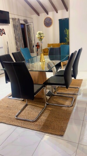 Dining - Vrbo Property (Petit-Canal)