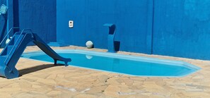 Quadrupla Basic, vista piscina | Piscina