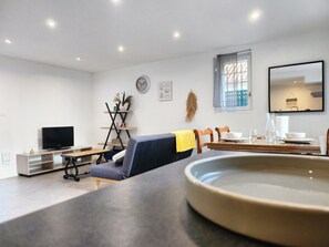Interior - Duplex with garden, near University, racecourse, shopping center, Hélioparc (Pau)