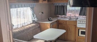 Caravan For Two 10m South Of Balaklava