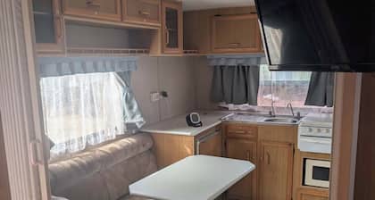 Caravan For Two 10m South Of Balaklava