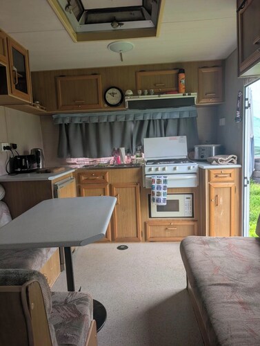 Caravan For Two 10m South Of Balaklava