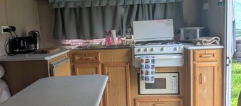 Caravan For Two 10m South Of Balaklava