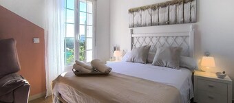 Awesome home in Guillena