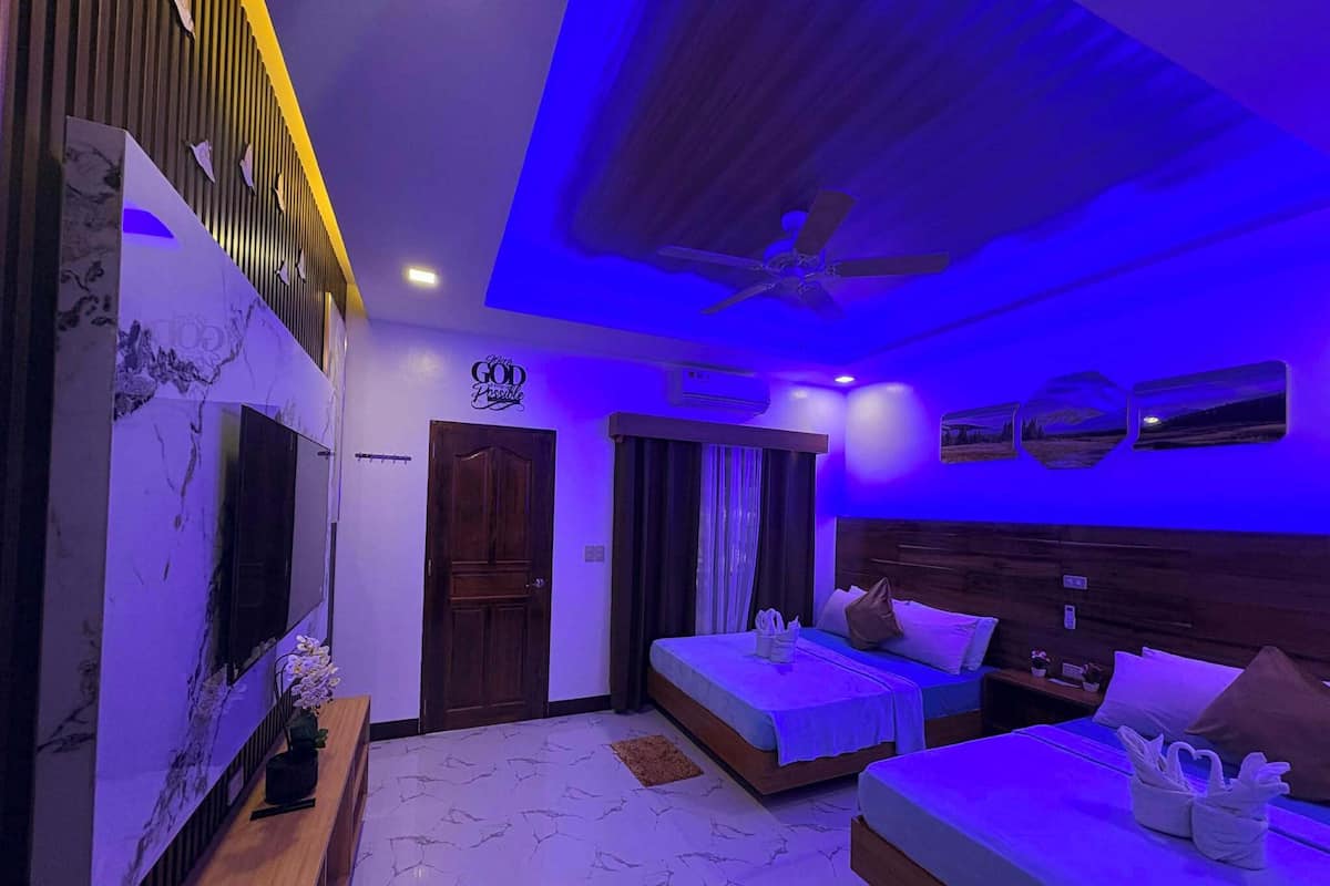 Deluxe vierpersoonskamer, balkon, uitzicht op zee