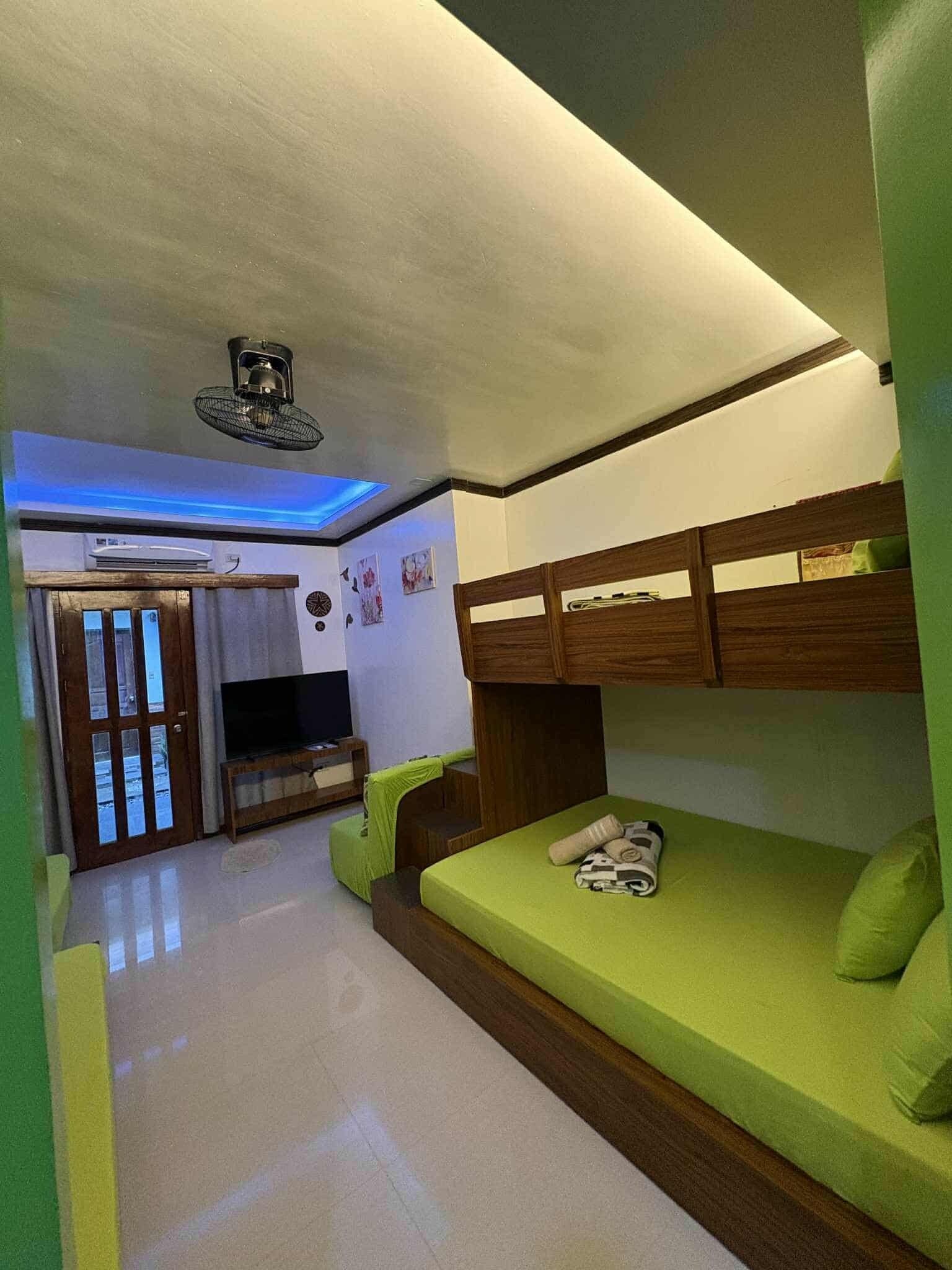 Estúdio luxo, vista parcial para o mar, de frente para a praia | Área de estar