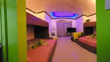 Studio Deluxe, vue partielle sur la mer, en front de plage