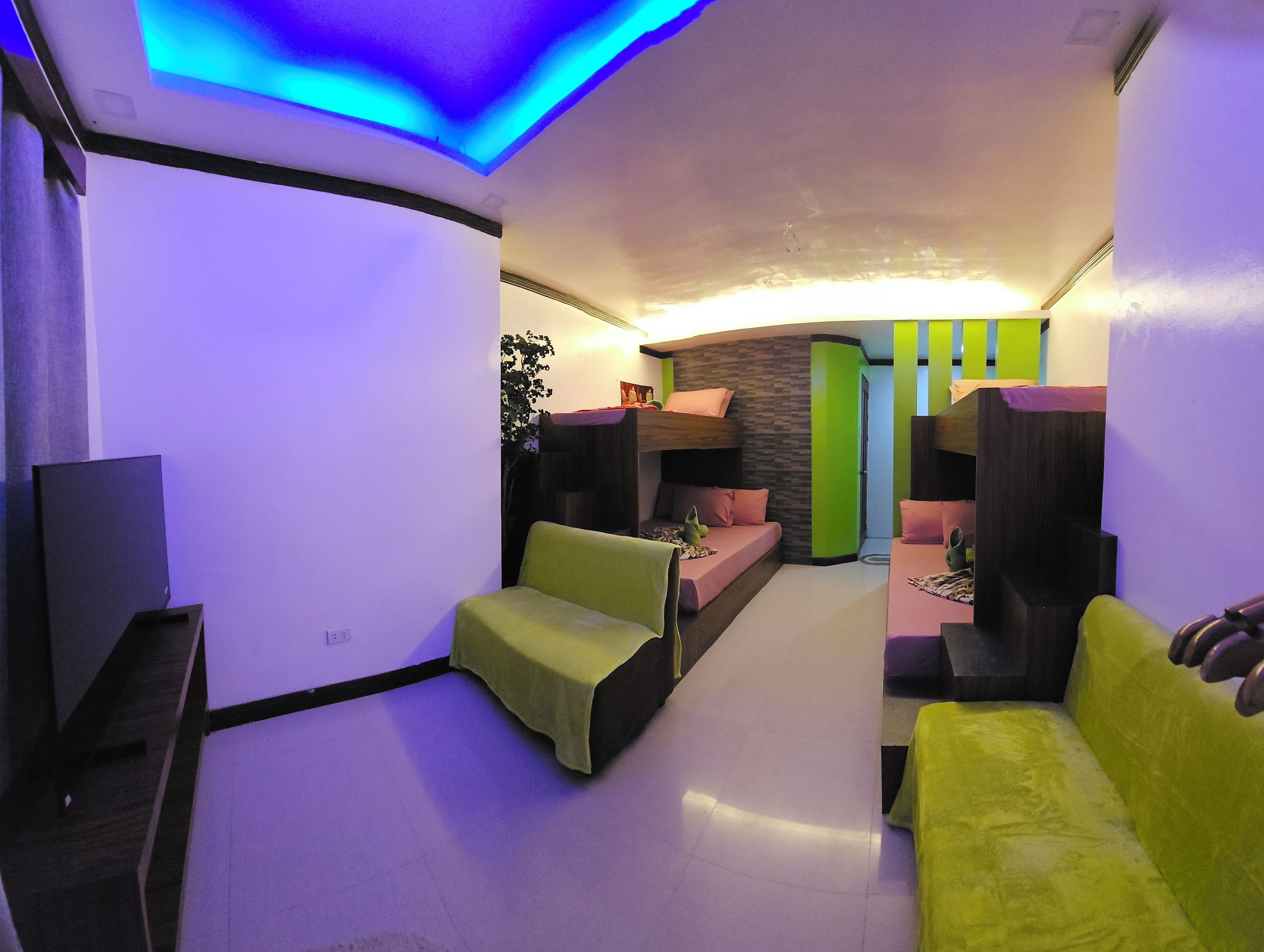 Deluxe Studio, Partial Sea View, Beachfront | Interior