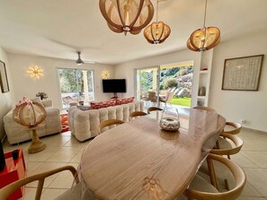 Dining - CHARMING HOUSE WITH PRIVATE POOL FOR 6 TO 7 PEOPLE (STE MAXIME)