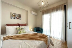 WiFi, bed sheets - Athenean Modern Escape near Marina Flisvos-D3 (Paleo Faliro)