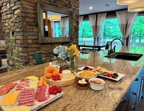 Dining - Year-Round Creekside Cabin w/ Hot Tub, Steam Room, Game Room & Playground! (Broken Bow)