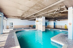 Pool - Oceanfront condo with pool, hot tub, lazy river - direct beach access (Myrtle Beach)