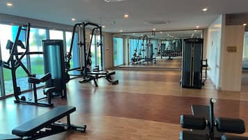 Superior Apartment, Non Smoking, City View | Fitness facility