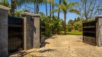 Enceinte de lâhĂ©bergement