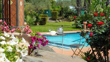 Piscina all'aperto