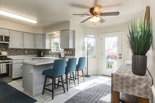 Timpanogos Bungalow- NEW LISTING