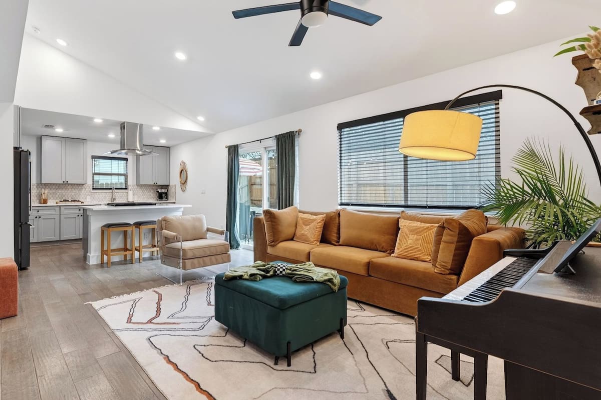 House (3 Bedrooms) | Front of property