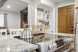 Fridge, microwave, oven, stovetop - Family Game Night Getaway | Hot Tub + Billiards (Cottonwood Heights)