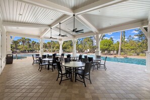 A heated pool - Community Pool, Sleeps 10, Sunrise & Serenity, Bikes (Seagrove Beach)