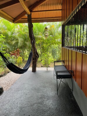 Terrace/patio - Ceiba EcoContainer / La Fortuna / Jacuzzi - AC - WIFI. (Agua Azul)