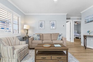 Smart TV, ping pong - Comfort in a Beachside Haven - Aloha Kai #17 - Roelens (Siesta Key)