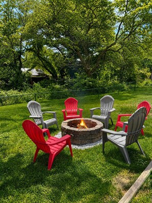 Property grounds - The Farmhouse | BBQ Grill • Patio • Close to DT! (Asheville)