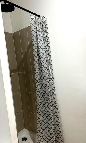 Bathroom - L'escale express de gare de Saint Pierre 3 km away (Saint-Pierre-des-Corps)