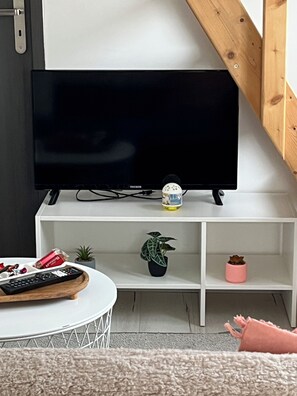 Interior - L'escale express de gare de Saint Pierre 3 km away (Saint-Pierre-des-Corps)