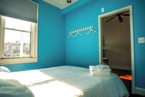 1 bedroom, WiFi, bed sheets - Entire Spacious Guest Unit @JHU w Private Bath (Baltimore)