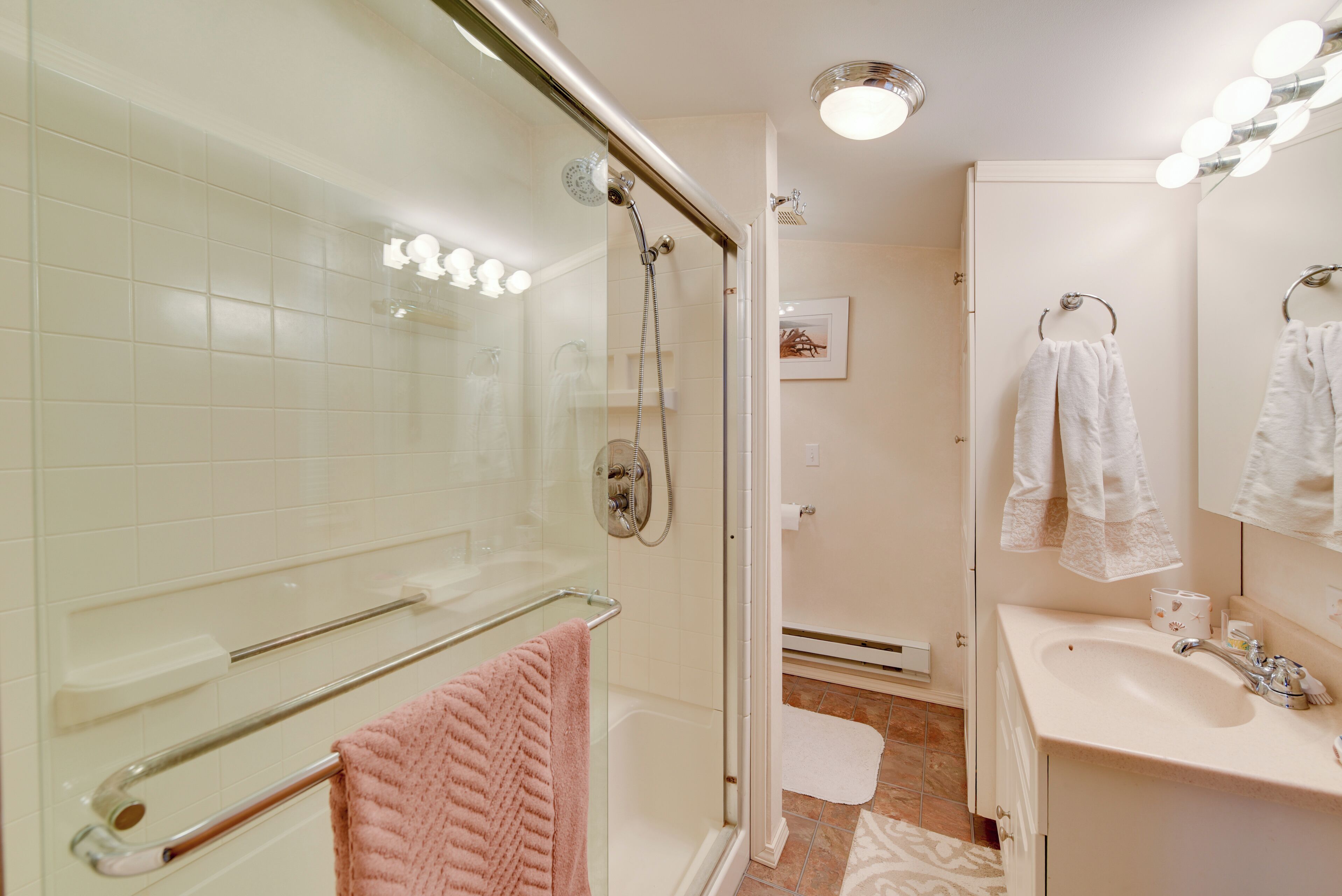 Hair dryer, towels