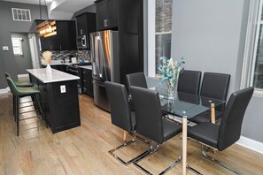 Dining - Modern 2BR Chicago Retreat Near United Center & Downtown Chicago (Chicago)