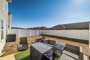 Terrace/patio - Modern Huntsville Townhome • Minutes to MidCity (Huntsville)