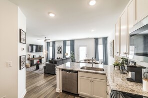 Interior - Modern Huntsville Townhome • Minutes to MidCity (Huntsville)