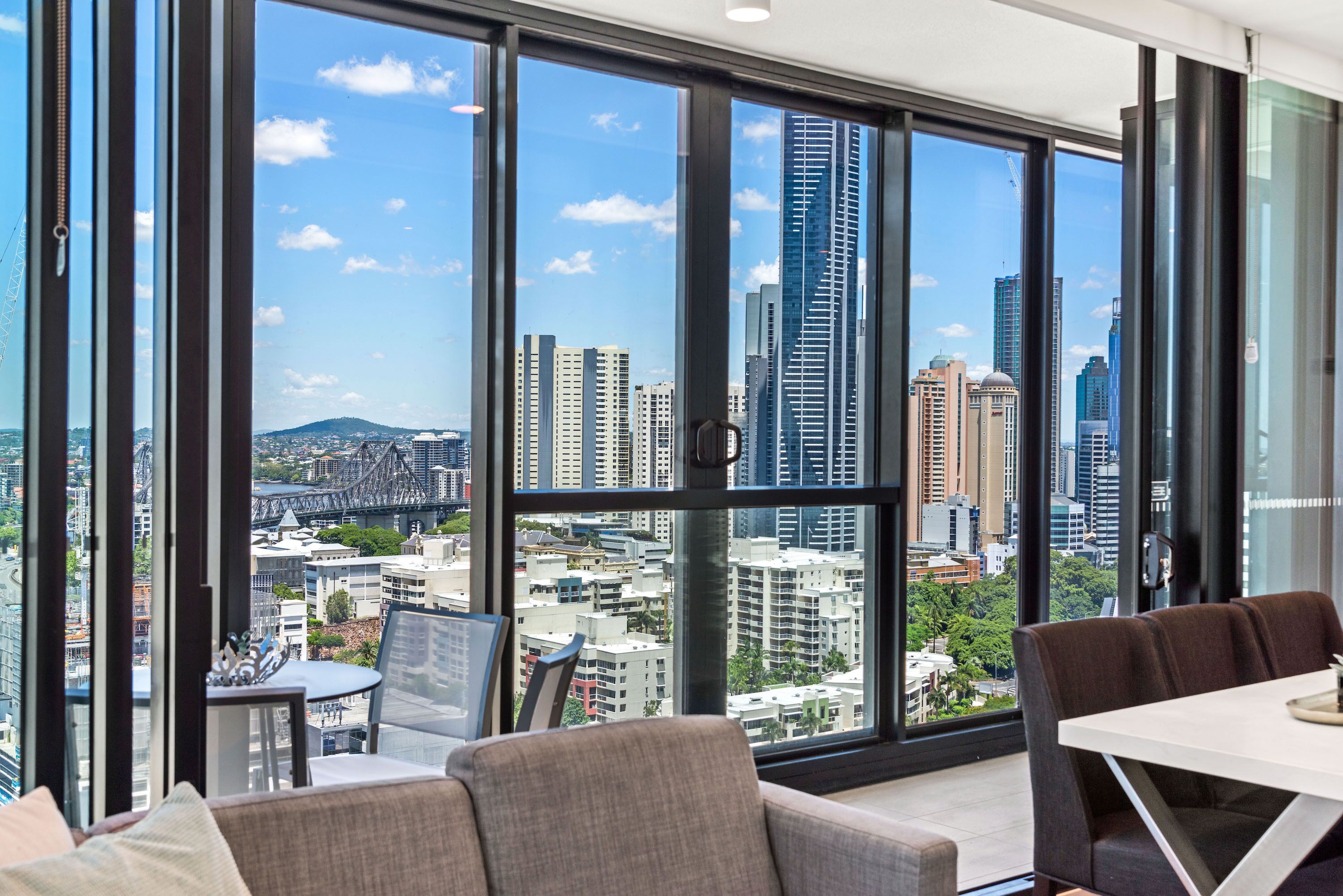 Apartment, 2 Bedrooms, Balcony, City View | Interior