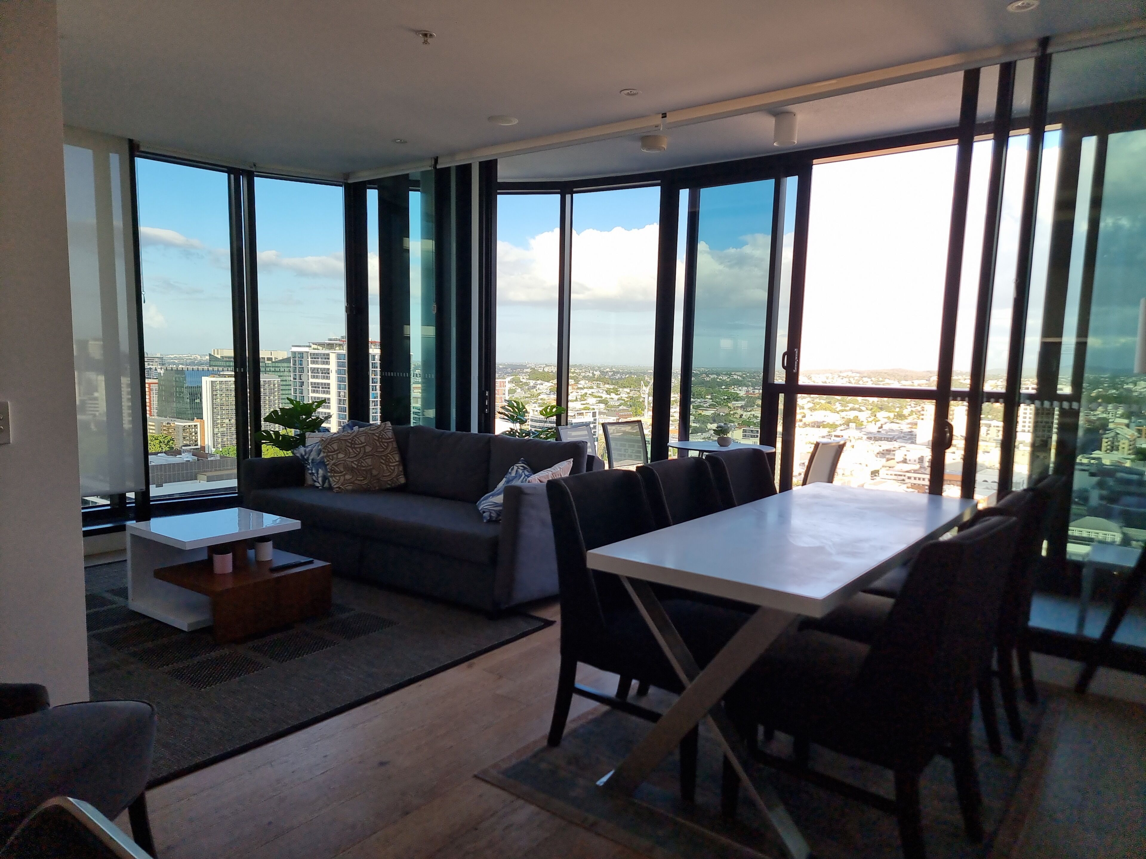 Appartement, 2 chambres, balcon, vue sur la ville | Aire de séjour