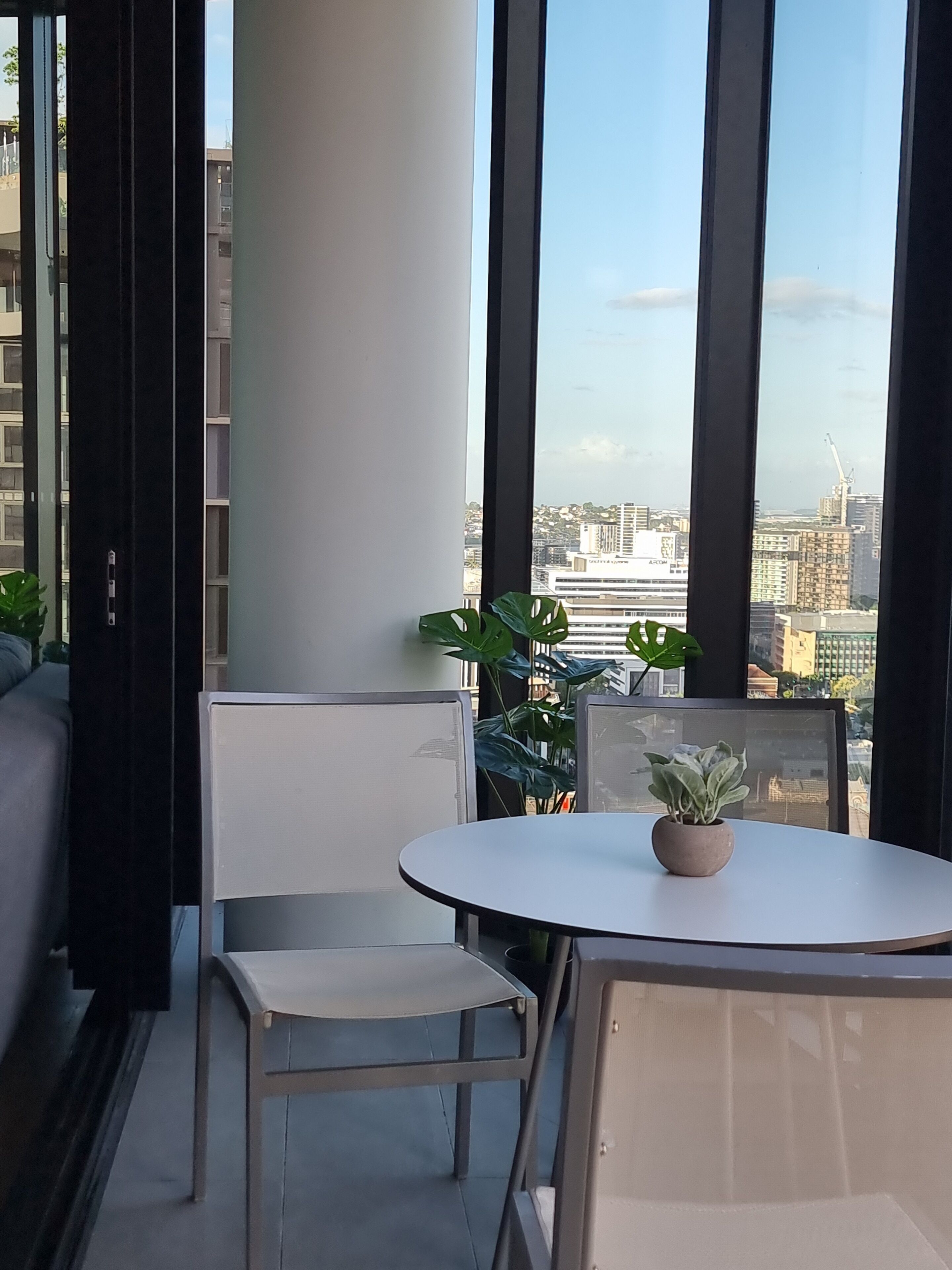Apartamento, 2 quartos, sacada, vista para a cidade | Área de estar