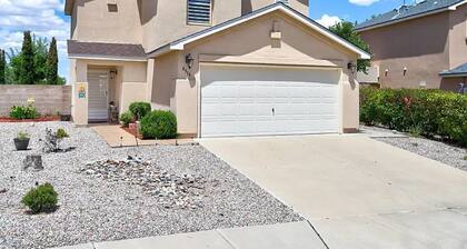 Casa Tranquila- A safe Albuquerque stay!